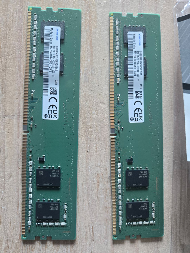 삼성 DDR4 8GB 메모리 2개 세트 100,000원에 팝니다. 이미지