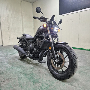 혼다 레블500 21년식 1만KM 판매합니다 이미지