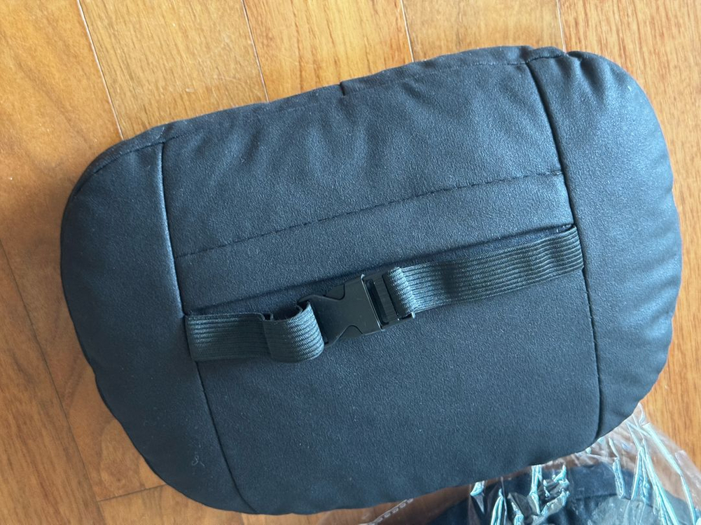 반값택포 차량용 목쿠션 2개 팝니다 이미지