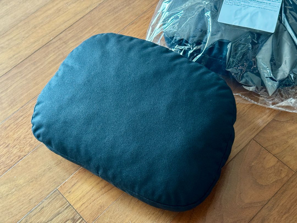 반값택포 차량용 목쿠션 2개 팝니다 이미지