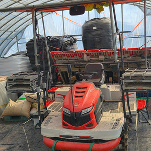 구보다 이앙기 이미지