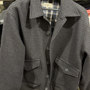 부기홀리데이 울봄버자켓 L 팝니다. 이미지