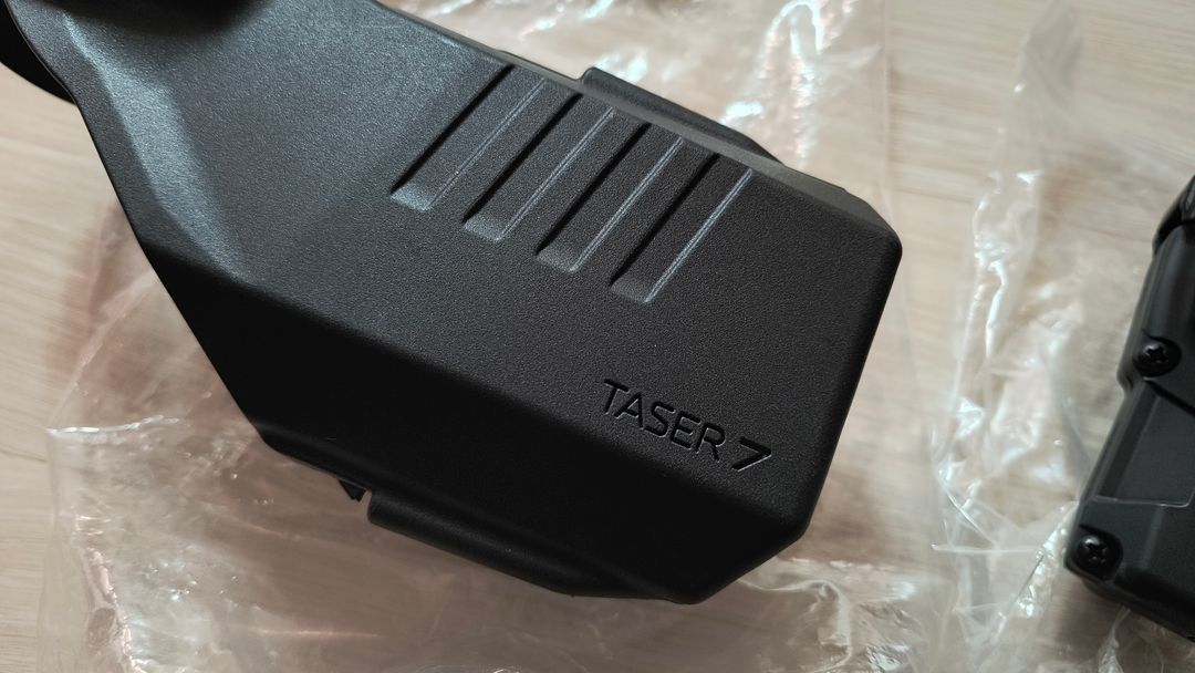 사파리랜드 테이저 7 홀스터 권총집 테이저건 미국 경찰 safariland taser 이미지