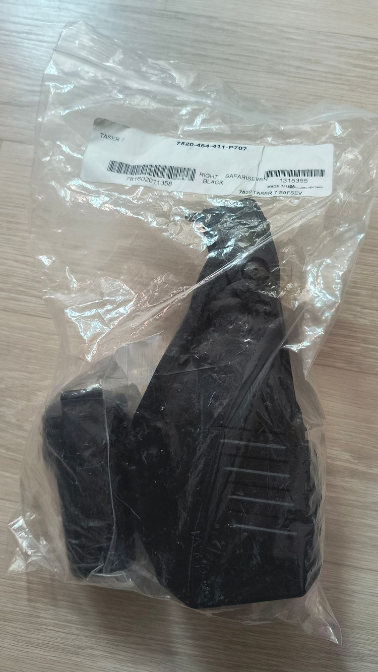 사파리랜드 테이저 7 홀스터 권총집 테이저건 미국 경찰 safariland taser 이미지