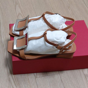 로저비비에/비키비스메탈샌들/35.5사이즈/새상품/백화점상품 이미지