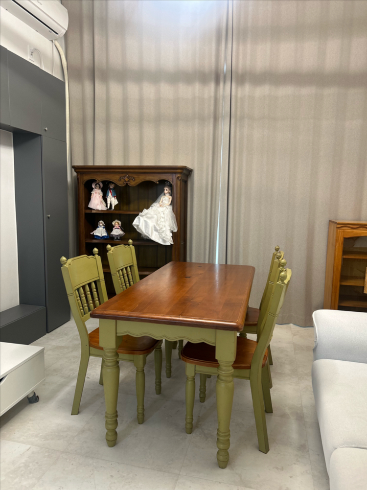 쇼파 엔틱장 외에수납장 여러가지 마들렌상점 엔틱 식탁 의자 세트 이미지