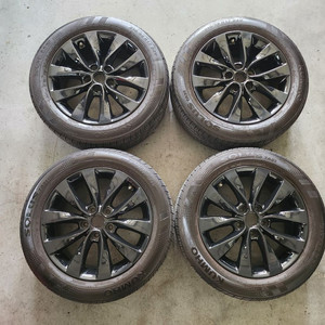 올뉴K5 17인치 순정휠 블랙휠타이어 팝니다 이미지