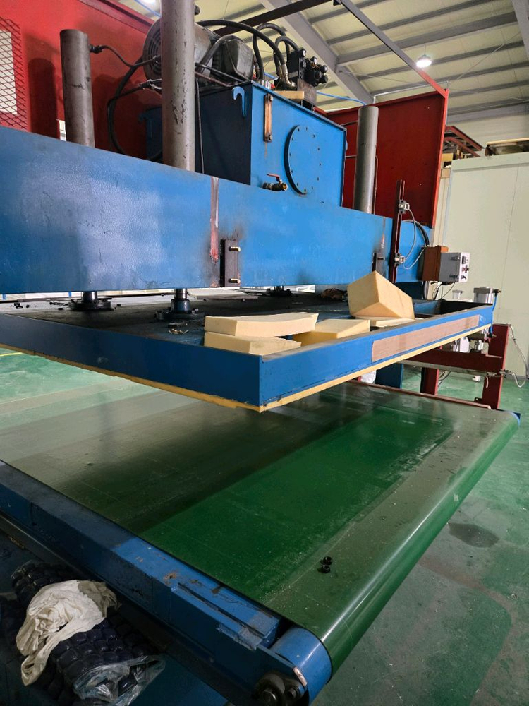 유압 프레스 이미지