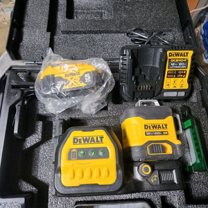 디월트 20v 그린레벨기 DCE089NG18 A급 판매 이미지