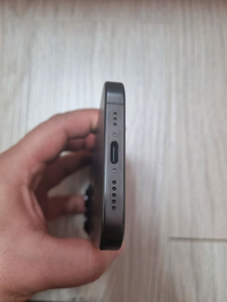 아이폰 15프로 128기가 블랙티타늄 이미지