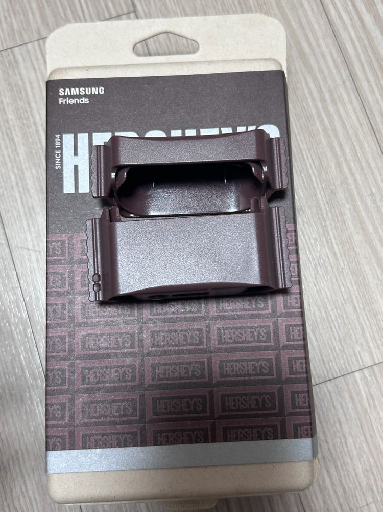 갤럭시 버즈3 버즈3프로 키세스 케이스 허쉬 케이스 이미지