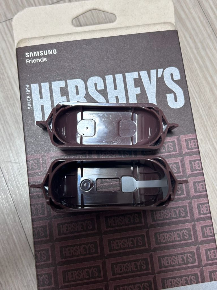 갤럭시 버즈3 버즈3프로 키세스 케이스 허쉬 케이스 이미지