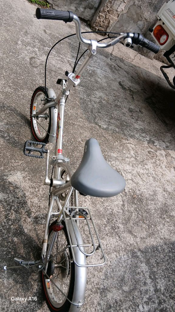 알톤 접이식 자전거 이미지