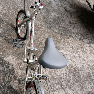 알톤 접이식 자전거 이미지