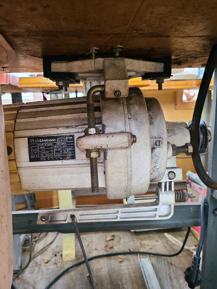 가죽공예 니피1피할기와 사다(CIRDAR) 미싱 이미지