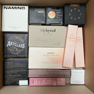 화장품정리중 네이밍 더샘 프로에잇 투쿨포스쿨 릴리바이레드 뮤드 롬앤 루미르 올영 올리브영 이미지