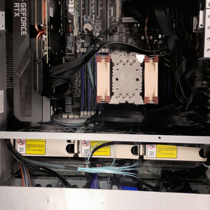 AMD EPYC 7502 32CORE 64THREAD RAM1TB GPU3090 이미지