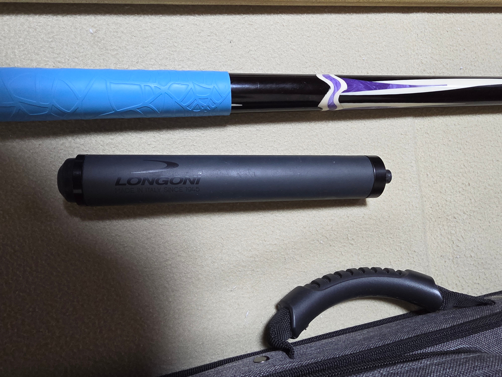 당구큐 세트 이미지