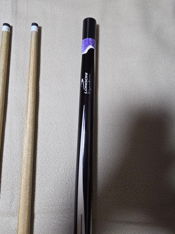 당구큐 세트 이미지