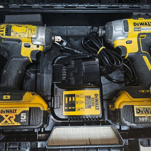 디월트 충전 임팩 드릴 & 임팩 렌치 드라이버 드릴 세트 이미지