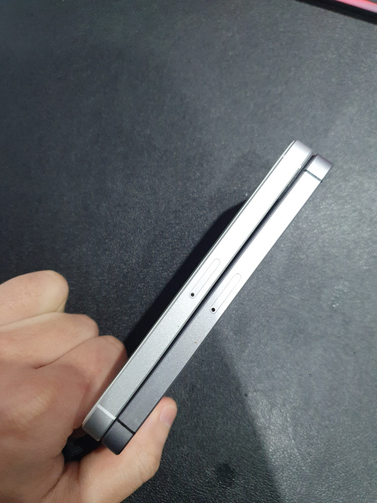 아이폰SE 64G / 128G 실버 스페이스그레이 카메라무음 이미지