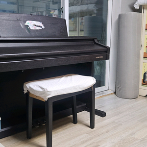 디지털피아노 이미지