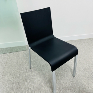 비트라 03 체어 이미지