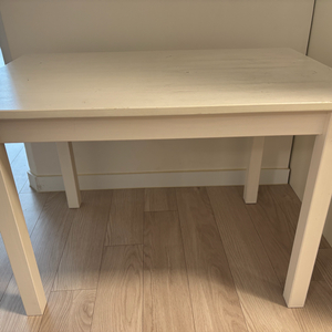 유아 책상, 어린이 책상 이미지