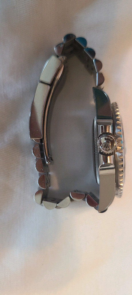 롤렉스 vs v3 gmt 마스터2 이미지