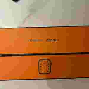 애플워치7 에르메스 45mm 본체 + 정품 밀레니즈루프 판매합니다 이미지