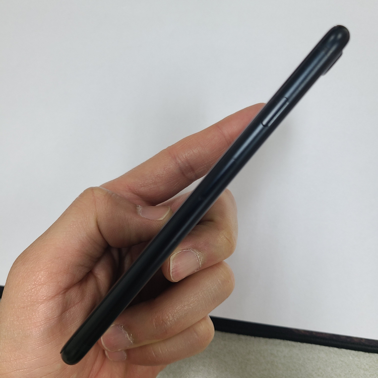 아이폰 SE3 미드나이트 128G 메인폰 210871 이미지