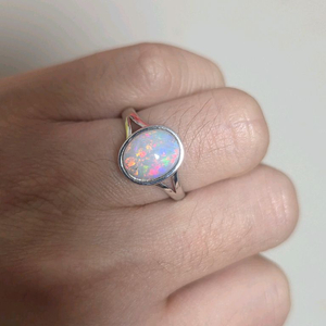 오팔 은반지 이미지