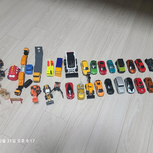 토미카 등 자동차 장난감 팝니다 이미지