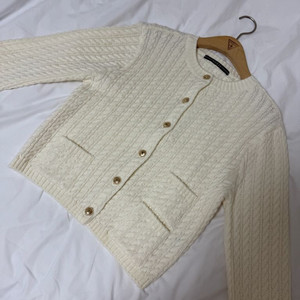 새상품 GUESS 꽈배기 가디건 아이보리 M 이미지