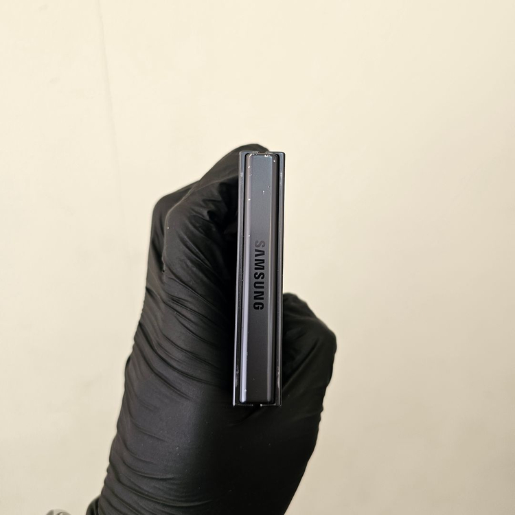 갤럭시Z플립7 512기가 블랙 (무잔상) / 0320 이미지