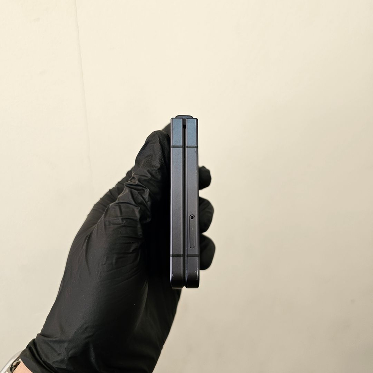 갤럭시Z플립7 512기가 블랙 (무잔상) / 0320 이미지