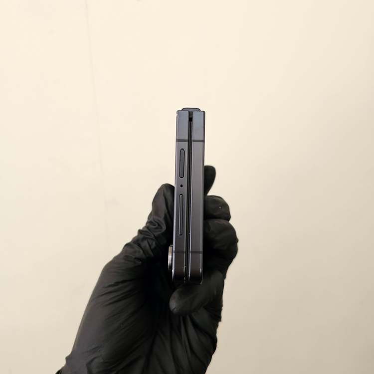 갤럭시Z플립7 512기가 블랙 (무잔상) / 0320 이미지