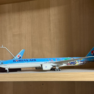 1:200 JC 대한항공 B777 HL8209 다이캐스트 판매합니다 이미지