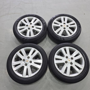 스파크 15인치 중고휠타이어 판매합니다. 이미지