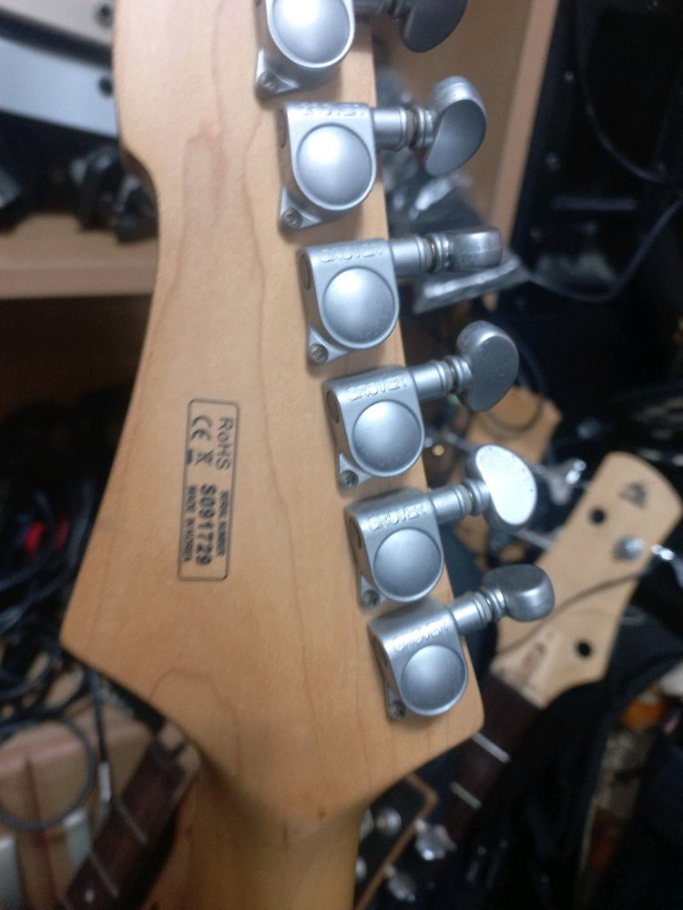 스윙 R3 프러스 일렉기타 이미지