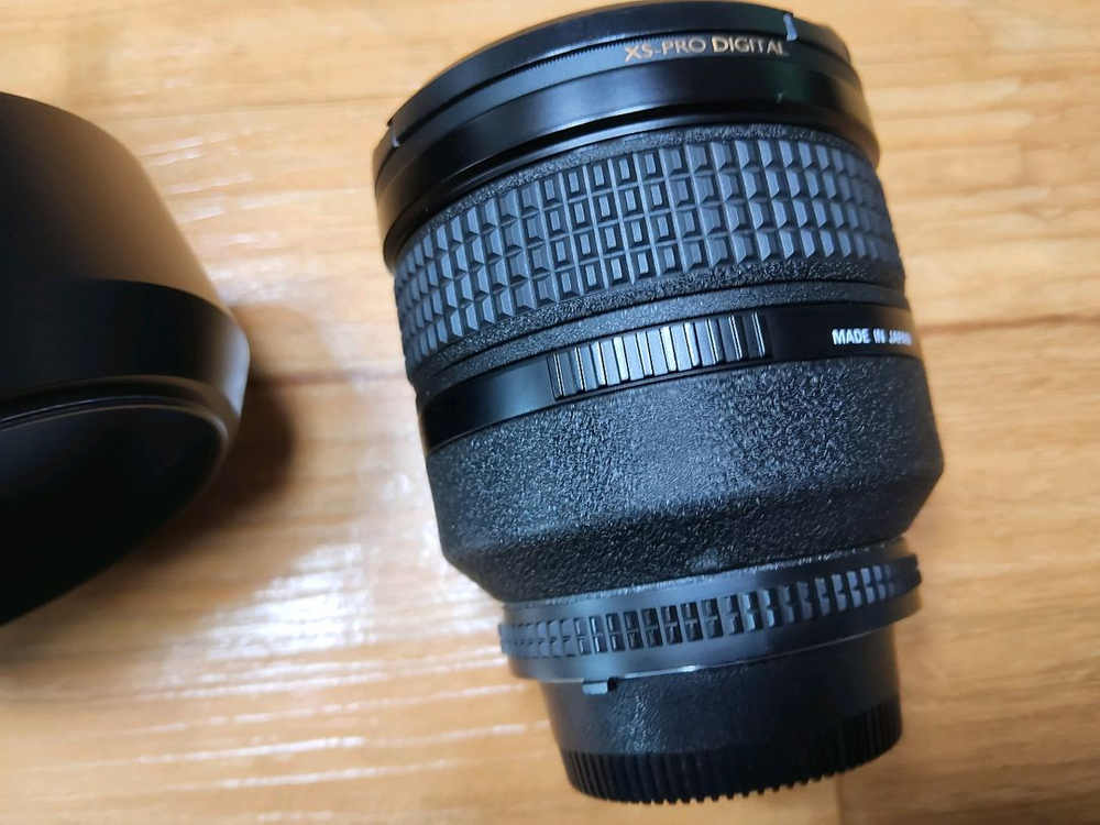 니콘 85.4d 철제 후드포함 이미지