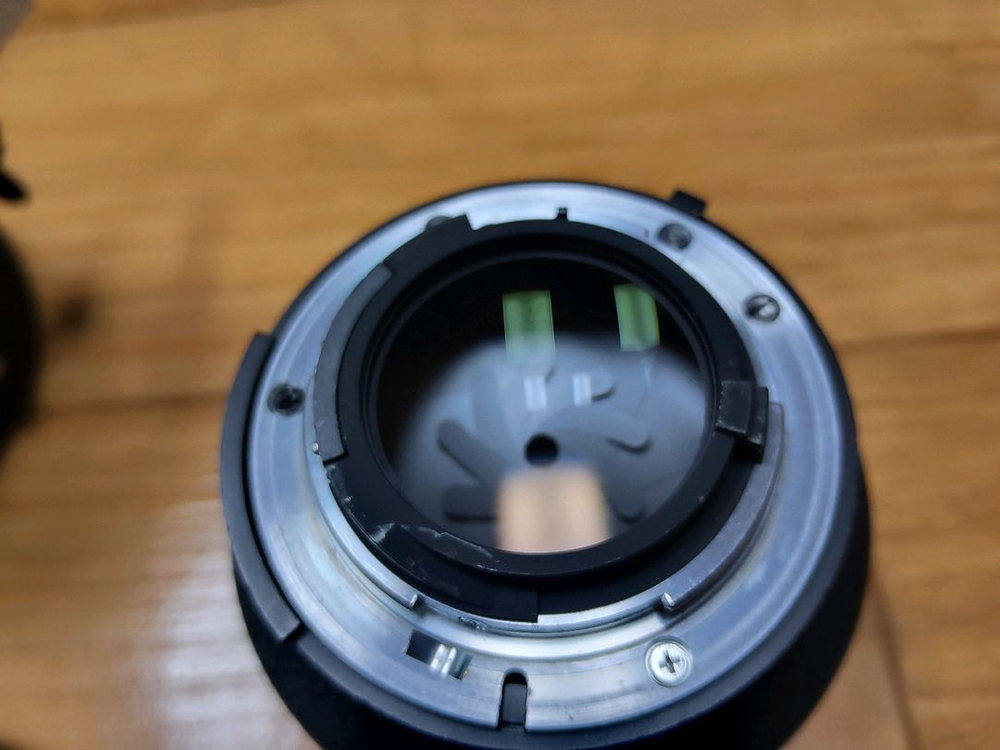 니콘 85.4d 철제 후드포함 이미지