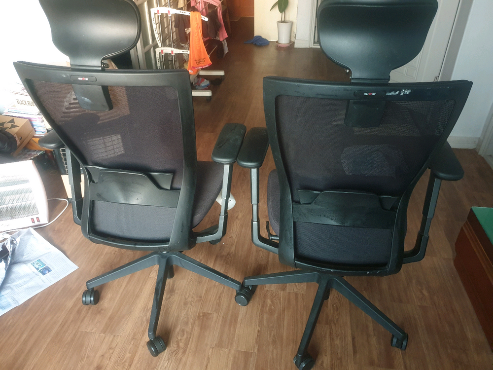 *급매[정품]시디즈 T50 air 의자(2개)팝니다..학생용 공부의자로 최고좋습니다 이미지