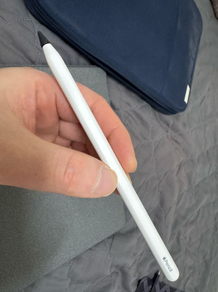 아이패드 프로 12.9 5세대 셀룰러 256GB 및 주변기기 일괄 110만 이미지