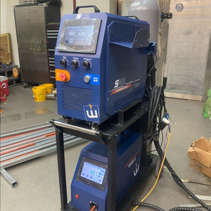 레이저 용접기 이미지