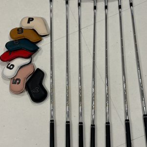 (정품/S급) 스릭슨 ZX7 아이언 4-P (7개) 다이나믹골드 S200 (테크스킨 커버 포함) 이미지