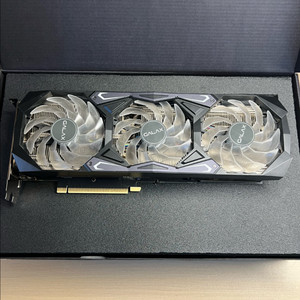 갤럭시 RTX 3070 Ti SG 이미지