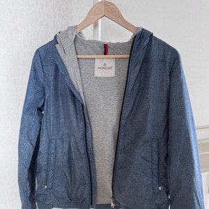 몽클레어 키즈 후드 집업 자켓 이미지