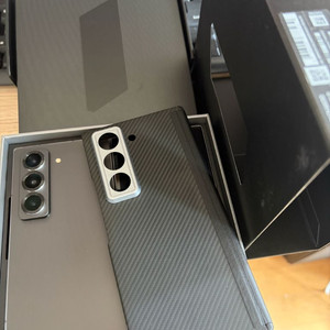 갤럭시폴드SE 스폐셜에디션 박스풀셋 이미지