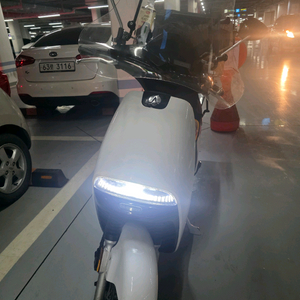 블루샤크R1lite 화이트25년4천키로 배터리4개 이미지